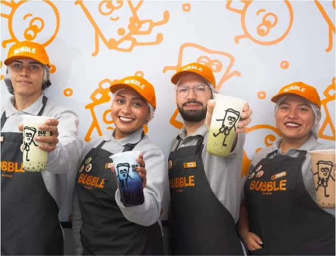 Equipo Bubble Tea Shop mostrando bebidas